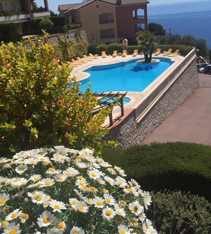 Sunny Panoramic Balcony Apartment Eze Exterior photo