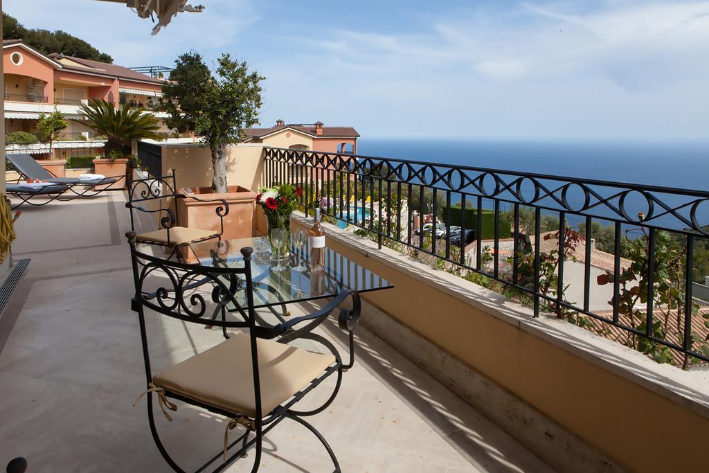 Sunny Panoramic Balcony Apartment Eze Exterior photo